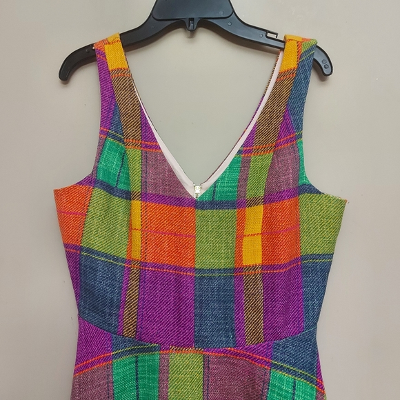 Julie Brown plaid v neck fit and flare sleeveless dress - Picture 4 of 7